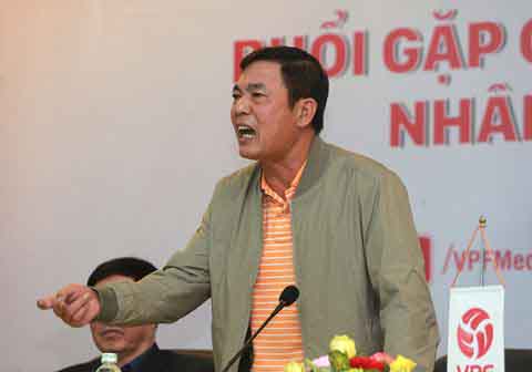 Bi hài chuyện ‘Sếp’ VPF đòi đuổi cựu phó Chủ tịch VPF để lấy phòng?