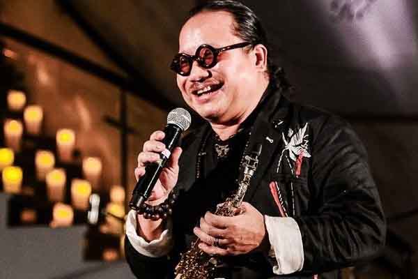 Nghệ sĩ Trần Mạnh Tuấn hồi tỉnh, chảy nước mắt khi vợ gọi