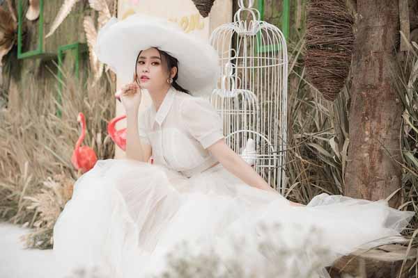 Trương Quỳnh Anh nói gì khi suốt ngày thui thủi một mình?