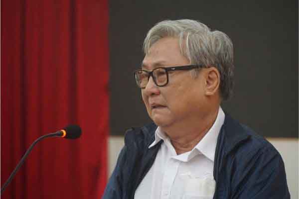 Sau vụ ngộ độc thức ăn, hiệu trưởng trường iSchool bật khóc