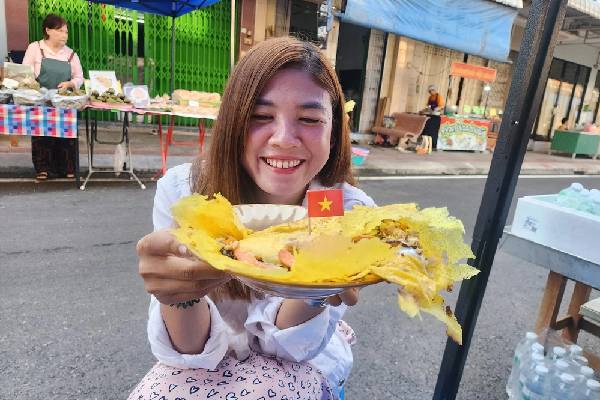 Chính thức ra mắt phố Việt Nam đầu tiên trên thế giới