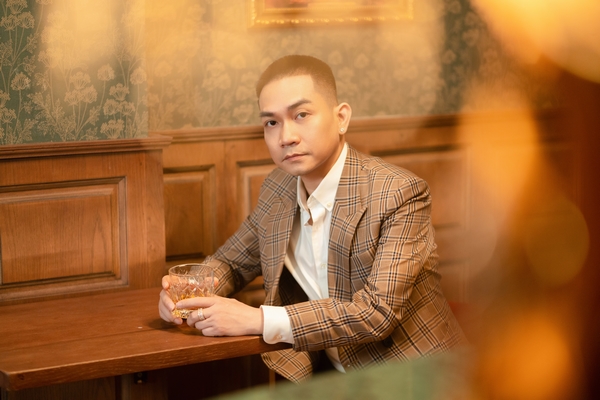 Phạm Khánh Hưng bất ngờ ra MV cover