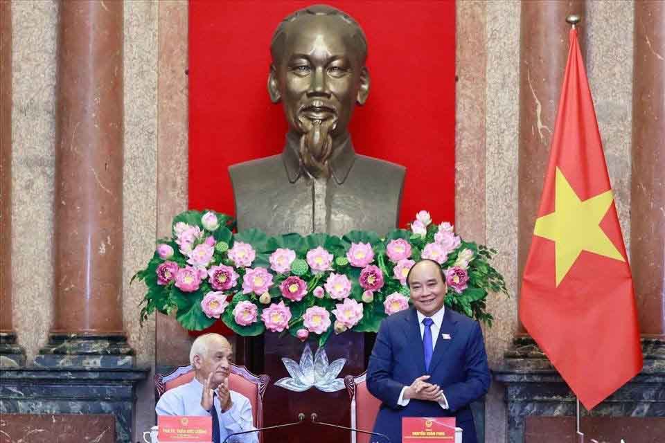 Môn Lịch sử chưa được yêu thích do thiếu những bộ truyện ngắn gọn, sinh động