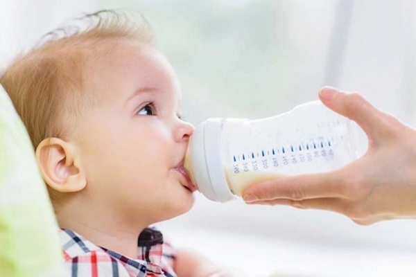 Sự thật về lợi ích của ‘Sữa dành cho trẻ mới biết đi’