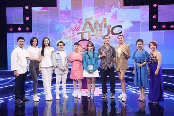 Tiểu Vy, Tường San đọ tài nấu nướng cùng Khả Như