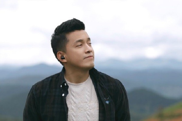 Lam Trường cáo lỗi khán giả Pháp vì dịch Covid-19