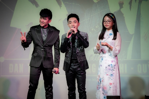 Trung Quang xúc động khi khán giả đông kín trong minishow đầu tiên