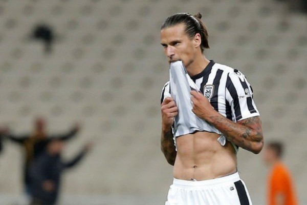 Tuyển thủ Serbia bị quản thúc 3 tháng vì vi phạm lệnh giới nghiêm giữa mùa dịch