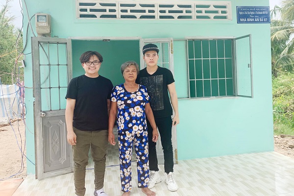 Đại Nghĩa lặng lẽ tặng nhà cho người nghèo Sóc Trăng