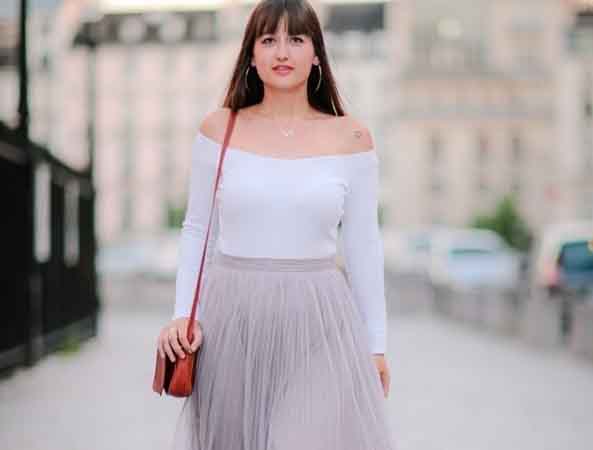 Áo trễ vai phải phối như thế này mới gọi là sành điệu