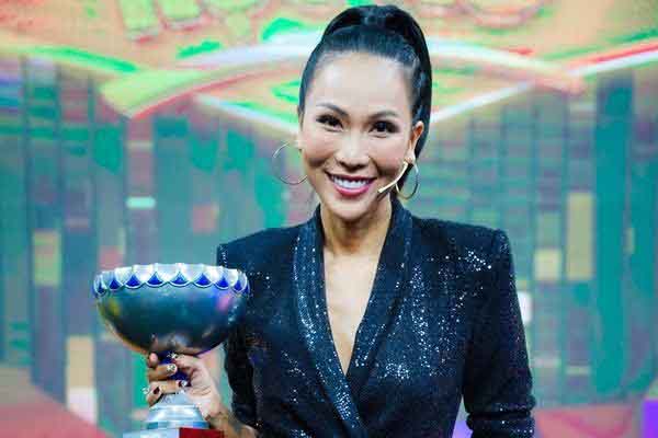 Khánh Ngọc: ‘Cơm no áo ấm’ nhờ hit hát chung với Nhật Tinh Anh, 8x-9x ai cũng thuộc nằm lòng