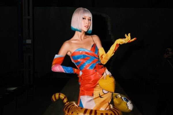 Quỳnh Anh Shyn trở thành ‘con cưng’ của nhà mốt thế giới Moschino