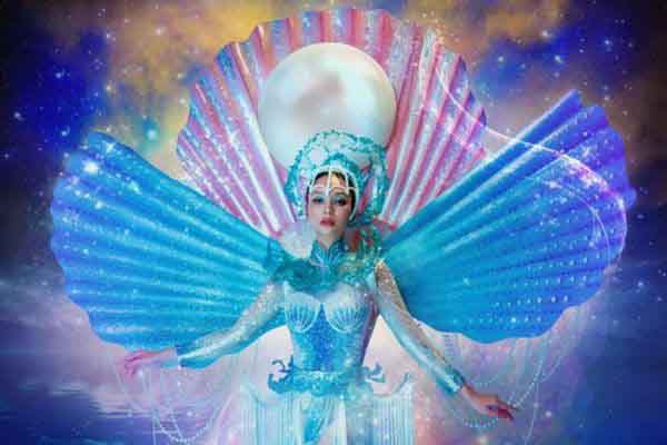 Bài học sâu sắc từ trang phục dân tộc của Lâm Thu Hồng dự thi ‘The Miss Globe 2022’