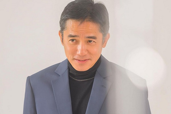 Lương Triều Vỹ nhận giải giải Sư tử vàng thành tựu trọn đời 