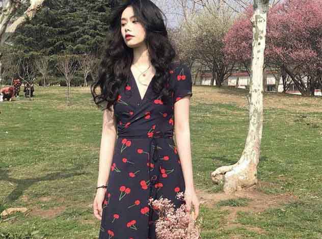 Điệu đà váy hè đi biển