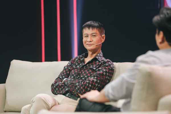 Lê Hoàng: Phụ nữ can thiệp vào các mối quan hệ của chồng thì không đáng cảm thông