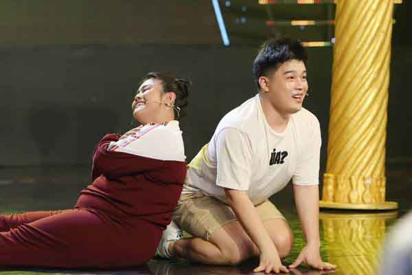 Long Chun tái xuất ‘Cười xuyên Việt’ hỗ trợ Tất Diệu Hằng