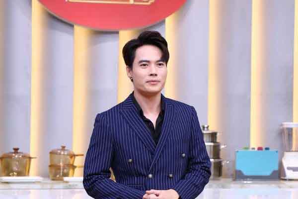 Võ Tấn Phát thay thế ‘thánh ra dẻ’ cầm trịch ‘Đấu trường ẩm thực 2023’