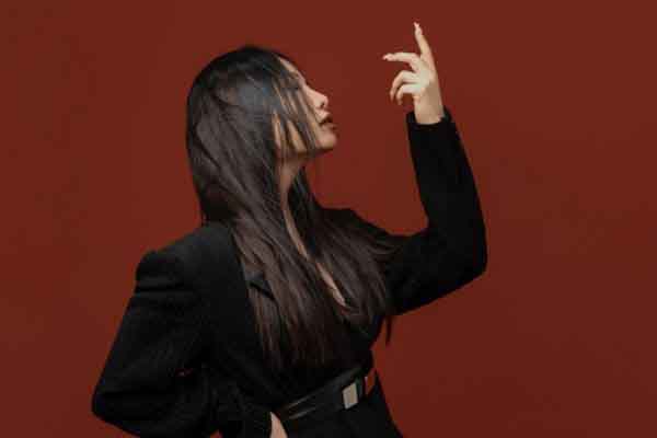 Học trò Ngô Thanh Vân lập kỷ lục lọt Top 1 iTunes nhanh nhất ngay sản phẩm debut