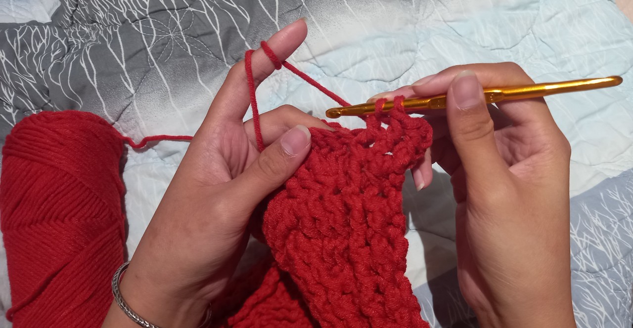 Từ cuộn len nhỏ đến “cần câu cơm” của học sinh cấp 3