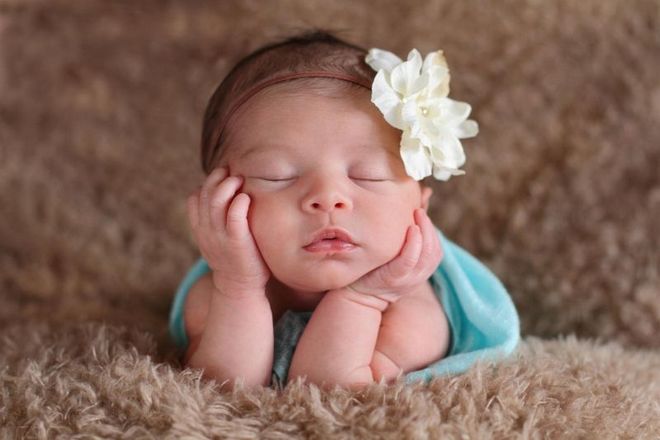 Những tác động tiêu cực lên bé gái ngay từ khi trong thai