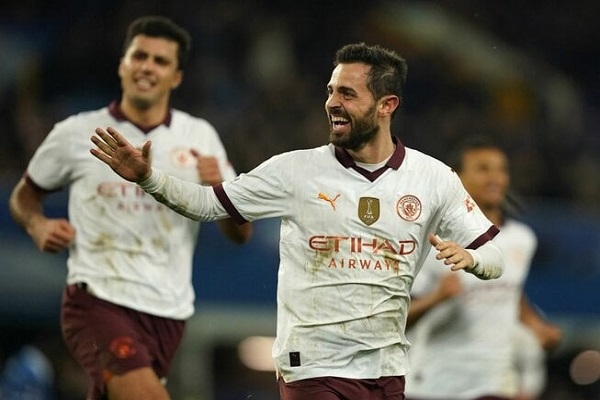 Kết quả Ngoại hạng Anh (28/12): Man City và Chelsea cùng có 3 điểm