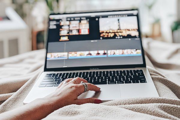 Làm việc trực tuyến khiến nhiều người cảm thấy cô đơn hơn