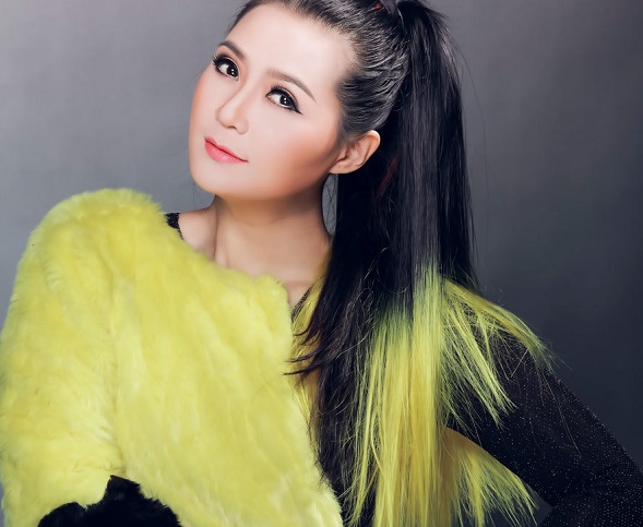 Ca sĩ Triệu Trang ra mắt cùng lúc 9 album kỷ niệm 19 năm ca hát