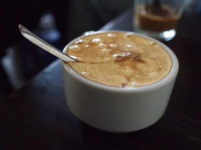 Mùa đông Hà Nội đến rồi, hãy qua Đinh thưởng thức cà phê trứng