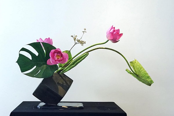 Những phong cách cắm hoa xinh xắn, tô điểm mọi không gian