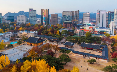 Cùng ngắm con đường lá đỏ tuyệt đẹp ở Seoul