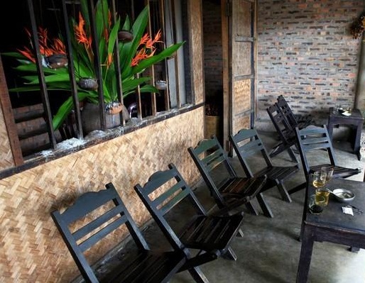 Về cố đô Huế, ghé quán Chiều uống cà phê