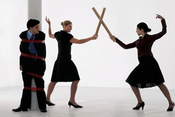 Ghen sao cho kiêu hãnh, phụ nữ thông minh đặt mình cao hơn người phản bội