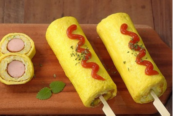 Chế biến món cơm nguội trứng cuộn xúc xích tiện lợi – tiết kiệm