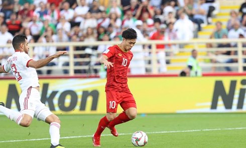 Việt Nam 0-2 Iran: Tiếc nuối cho Công Phượng và Quang Hải