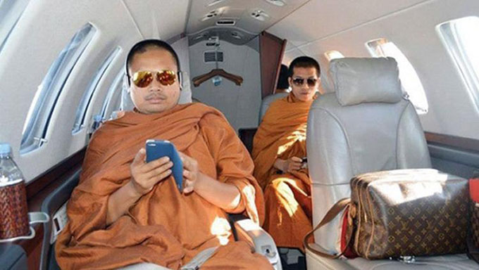 Một cựu sư Thái Lan bị tuyên án 114 năm tù