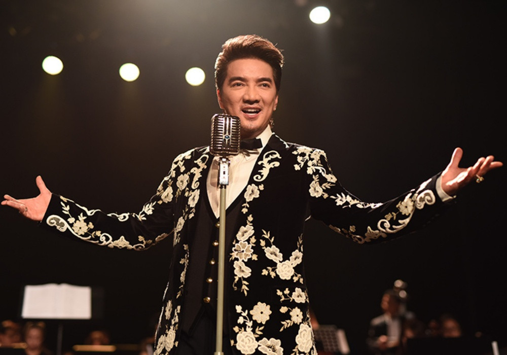 Lập hội đồng duyệt trang phục cho đêm diễn của Đàm Vĩnh Hưng tại Hà Nội