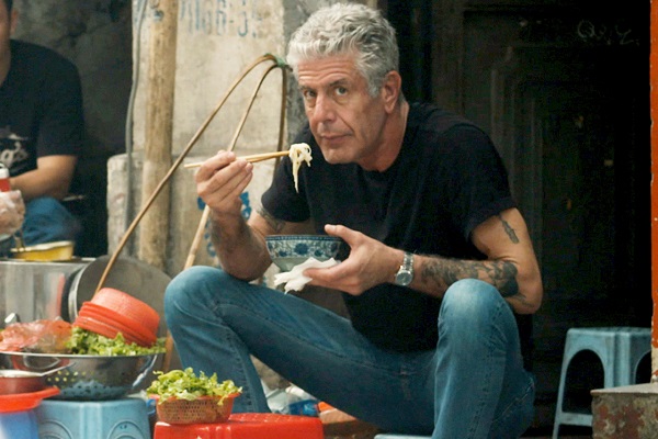 Anthony Bourdain – Bí mật nhà bếp và tình yêu với ẩm thực Việt Nam