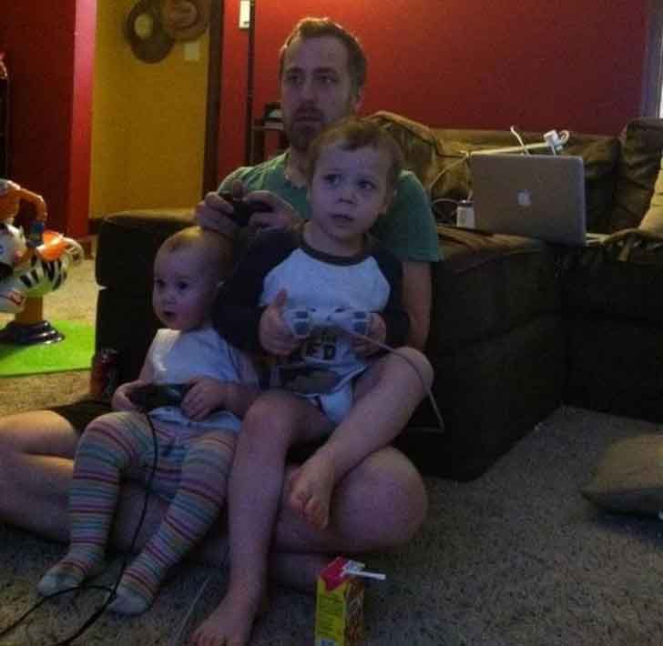 Nhà có con nhỏ: Mẹo cho cha mẹ nhanh trí