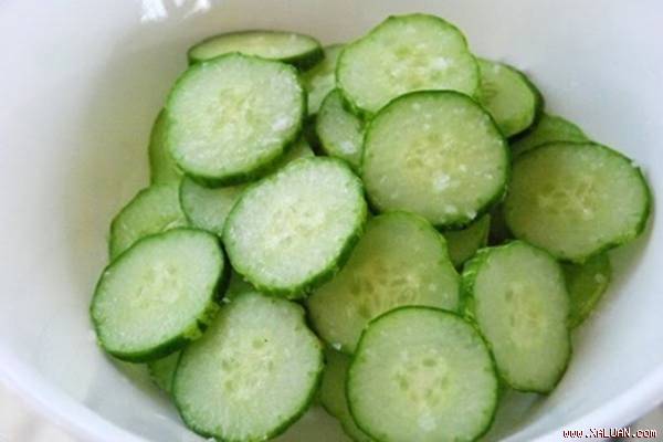 Sáng ngủ dậy mà làm điều này 5 phút, da đẹp lên bất ngờ