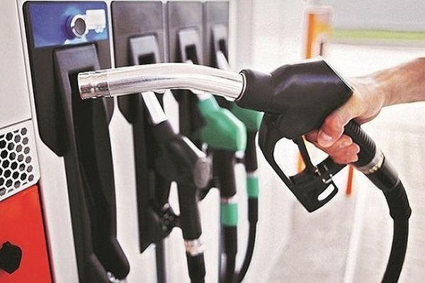 Bộ Tài chính lấy ý kiến người dân việc bỏ quỹ bình ổn giá xăng dầu