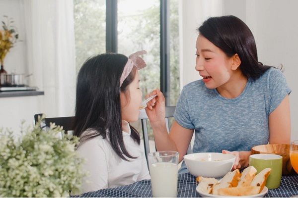 Một số lưu ý giúp trẻ nhỏ có một đường ruột khỏe mạnh trong ngày hè nắng nóng