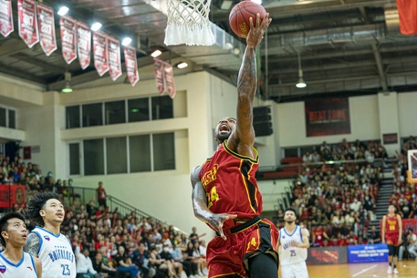 Giải bóng rổ VBA 2023: ĐKVĐ Saigon Heat thua trận đầu tiên trên sân nhà