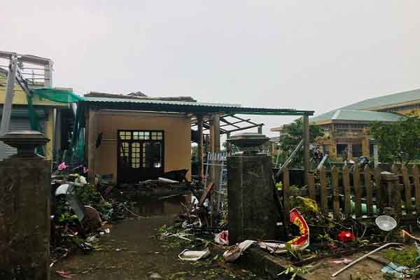 Thiệt hại ban đầu do bão số 4 gây ra ở miền Trung