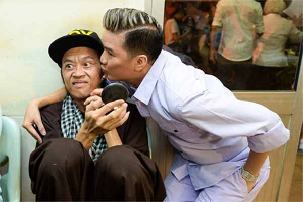 Đàm Vĩnh Hưng: “Mời Hoài Linh khó kinh khủng luôn’