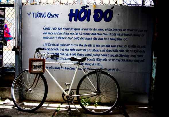 Quán cơm “Hồi Đó” gợi nhớ về những năm 1980