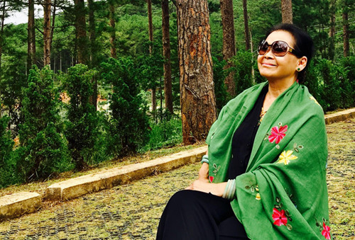 Bị đồn qua đời, ca sĩ Khánh Ly cảm thấy buồn