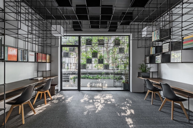 Khẩu trang lọc bụi ở Hà Nội khiến CNN cũng phải chú ý