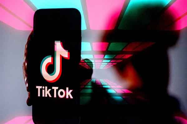 Khi giới trẻ tin tưởng TikToker hơn bác sĩ thật