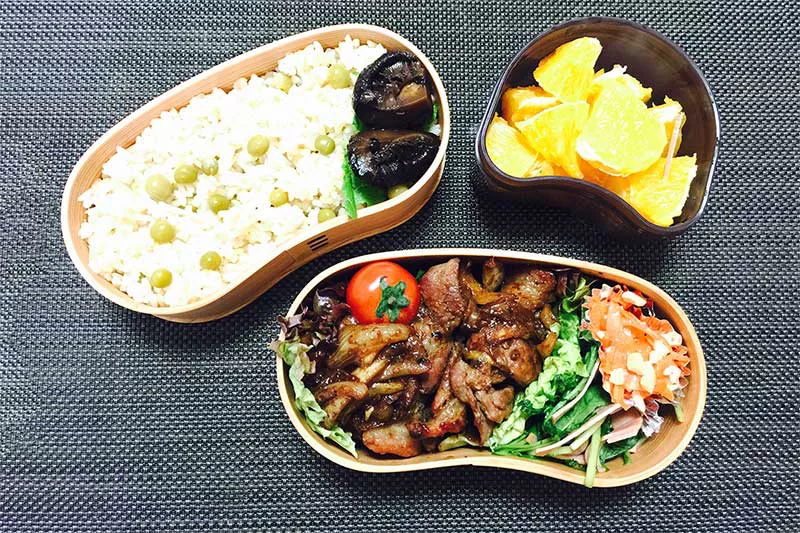 Cần ghi nhớ điều gì khi bạn mang cơm đi làm?